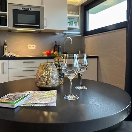 Vakantiehuis Luxurious Detached With Valley Views For 8 In Winterberg